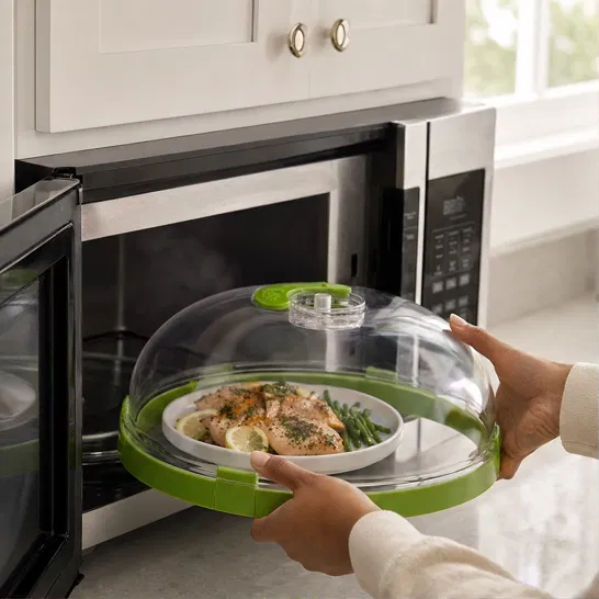 Steamora™ – Splatter-Free Microwave Cover with Steam Reservoir + 50% OFF