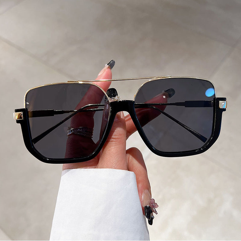 Solette™ – Oversized Retro Tinted-Lens Sunglasses + 50% OFF