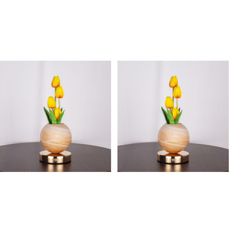Petalune™ – Glass Globe Tulip Bouquet Night Light with Soft Warm Glow + 50% OFF